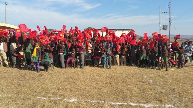 Apadrina una escuela en Suazilandia 2016