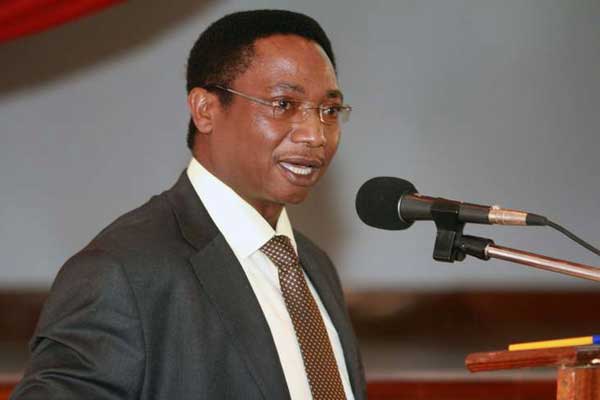 Jackson Kioko director de Servicios Médicos del Ministerio de Sanidad keniano