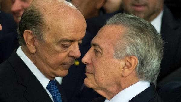 Jose Serra y Michel Temer repiten el modelo de desestabilización con legalismos aplicado en Brasil