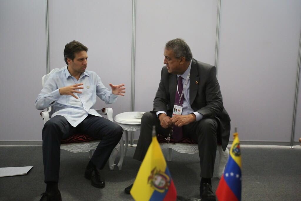Ministro de Petroleo y Minería de venezuela y Canciller de Ecuador
