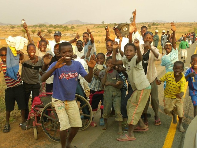 Angola y su población