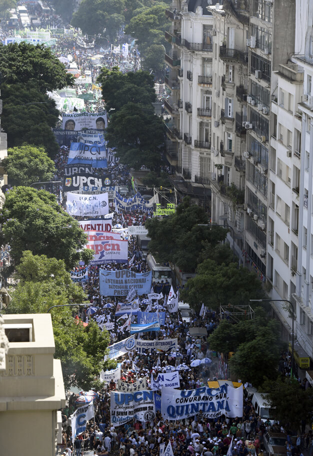 Los sindicatos convocaron a un paro nacional a finales del mes de marzo