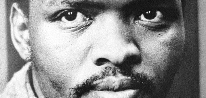 Stephen Bantu Biko fue un activista sudafricano antiapartheid. 