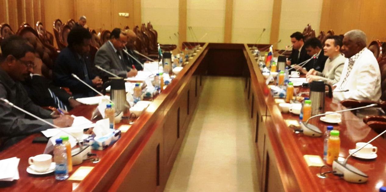 Revisaron asuntos relacionados con ciencia y tecnología, comunicación y energía, entre otros