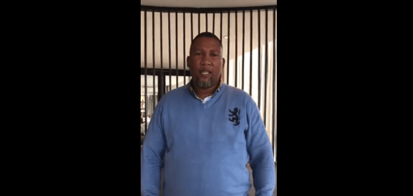 Mandla Mandela nieto y jefe de la familia Mandela