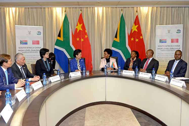 reunión de mecanismo de intercambio China-Sudáfrica