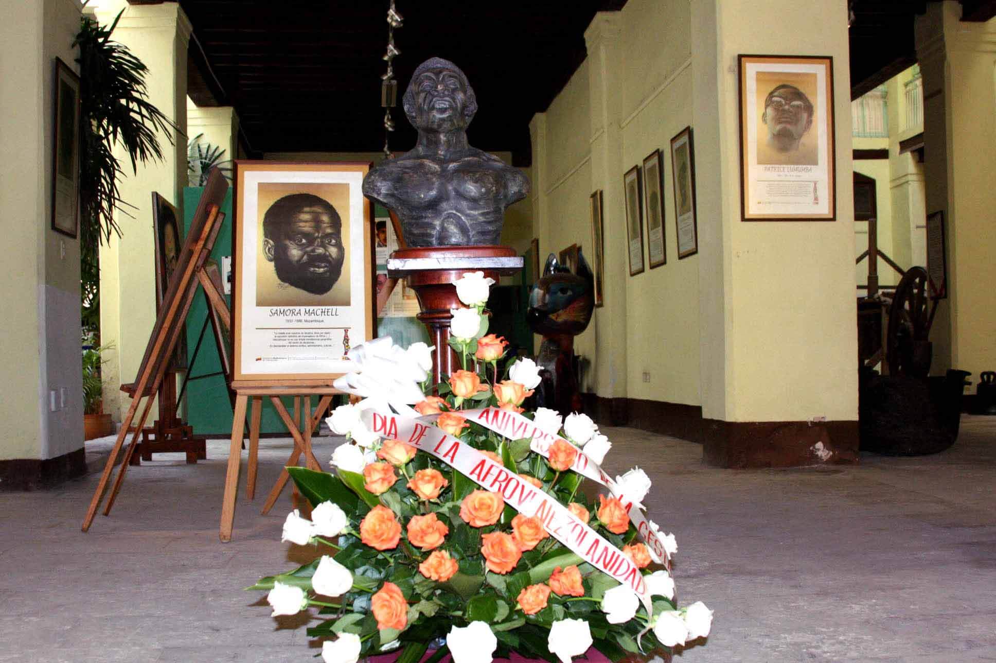 Celebración del Día de la  Afrovenezolanidad en la Habana