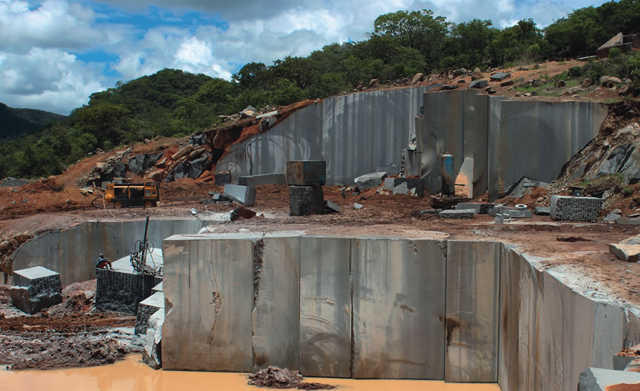  Cantera de Huila, Angola
