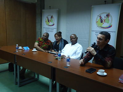 África solidaria con Venezuela