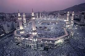 El Hajj, que inclute entre sus actividades el peregrinaje a La Meca, es uno de los festivales más importantes del calendario islámico