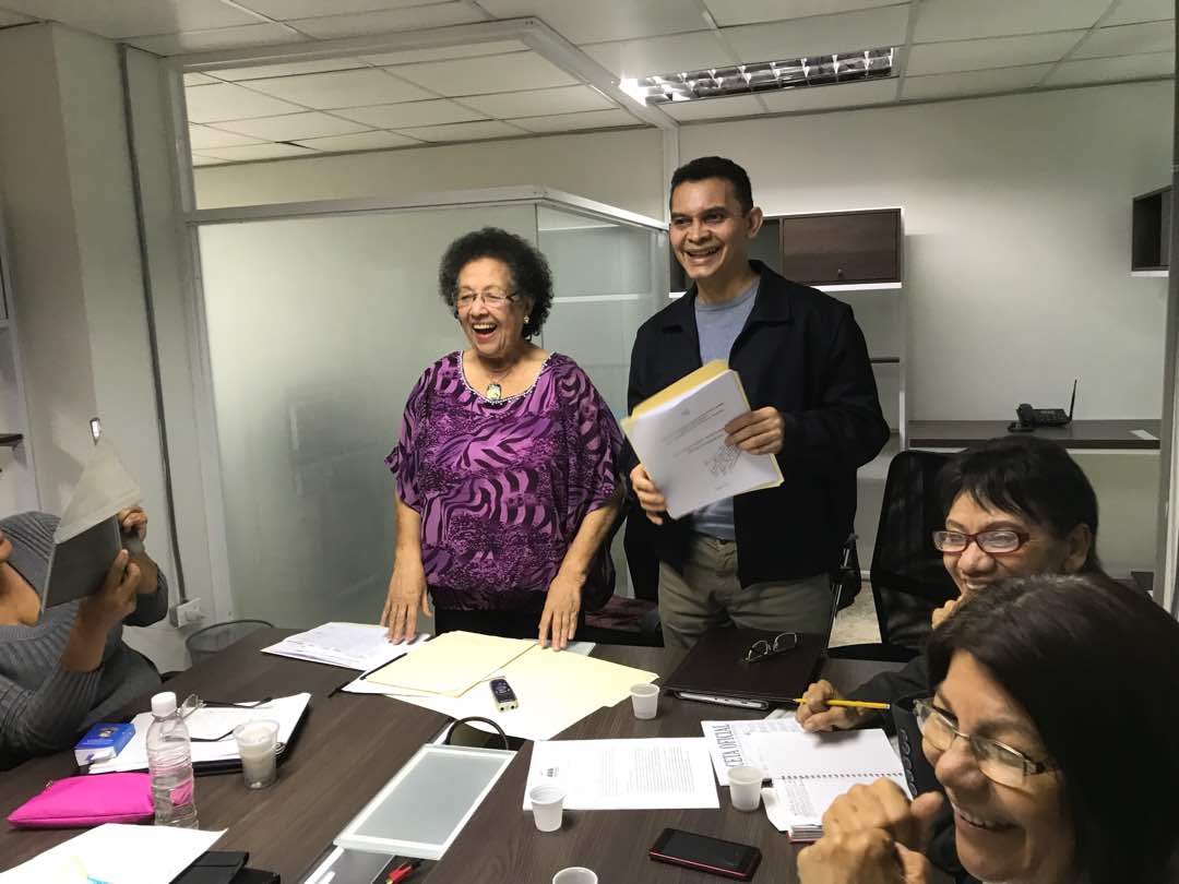 Director del CSAAC  Reinaldo Bolívar y la constituyente María león