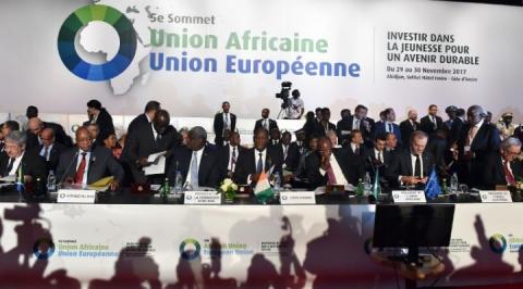 Líderes africanos y europeos se comprometen contra la esclavitud de los migrantes