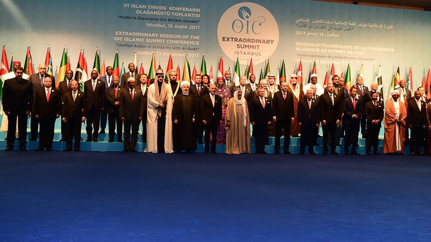 Presidente Maduro junto a lideres musulmanes que participaron en la cumbre de la OCI realizada en Estambul