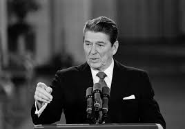 Ronald Reagan presidente de EE.UU. en el momento de la invasión