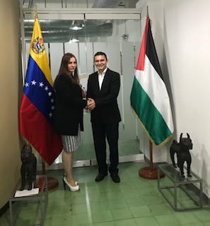 Embajadora Linda Sobeh y Profesor Reinaldo Bolívar