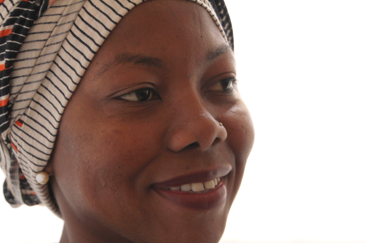 La escritora zimbabuense NoViolet Bulawayo