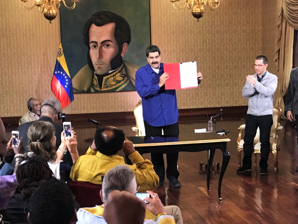 Firma del Decreto del Decenio Afrodescendiente en Venezuela