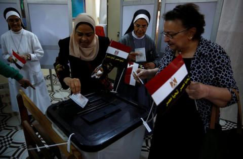 Iniciaron las elecciones en Egipto
