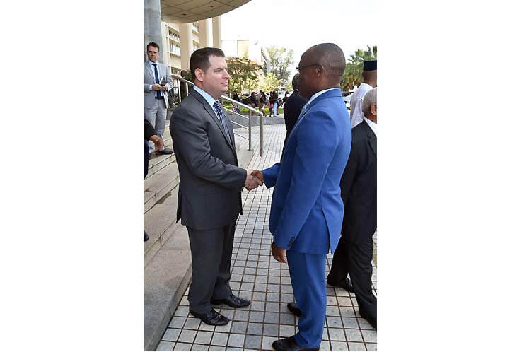 Mozambique felicita a reelecto presidente venezolano