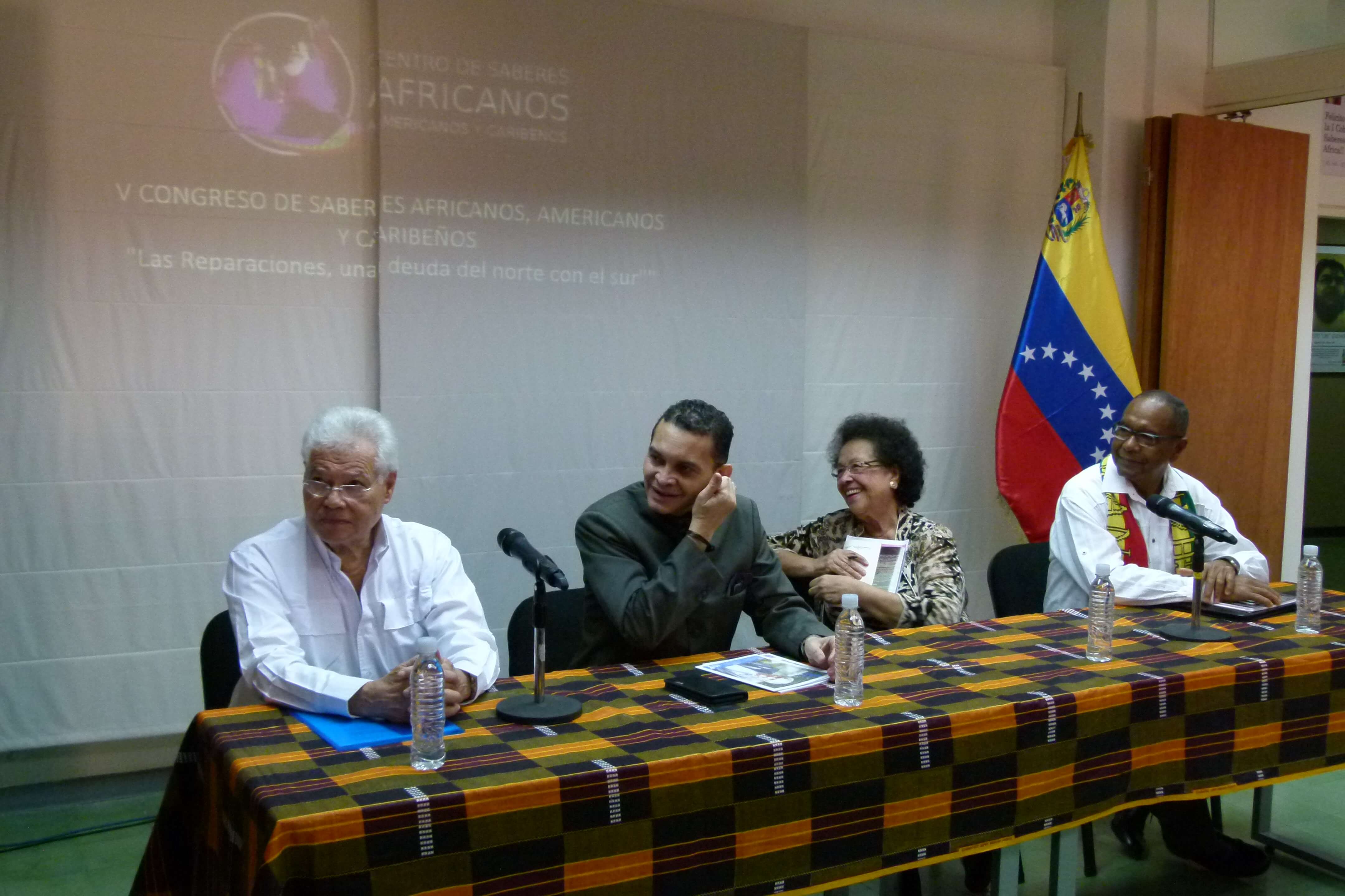 Panel de Conferencistas