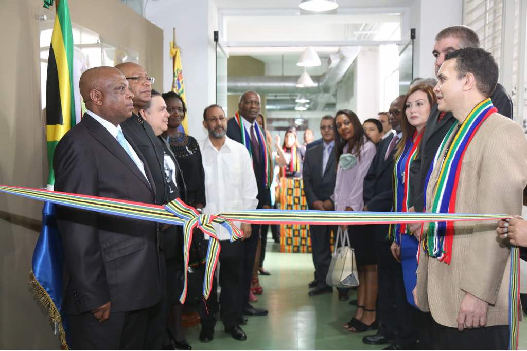  Inauguración de la Exposición fotográfica en homenaje a Mandela 