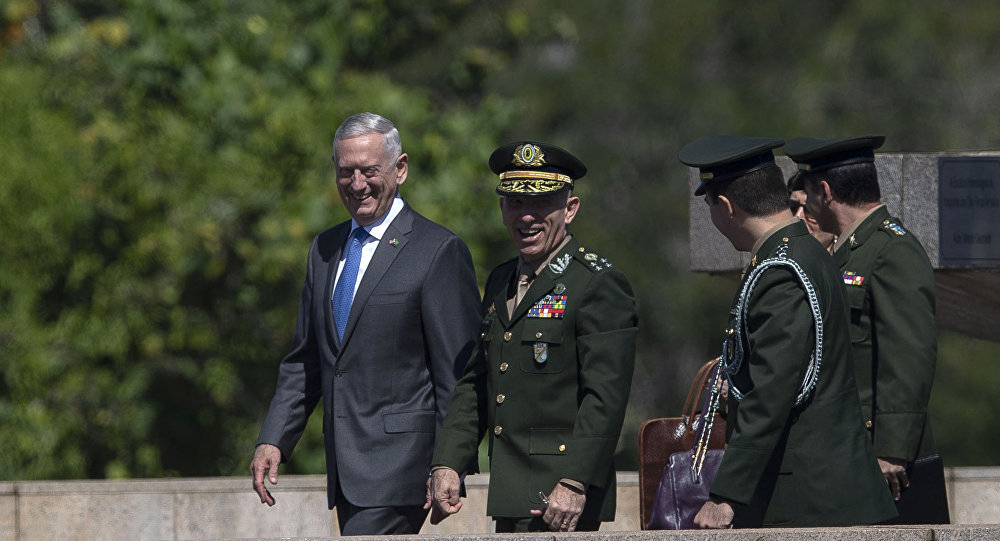 El Pentagono de visita por A.L.