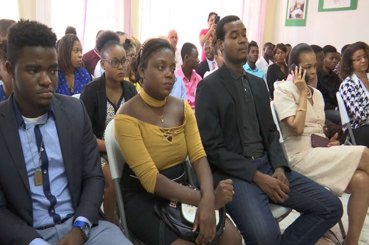 jóvenes haitianos estudiarán en Cuba
