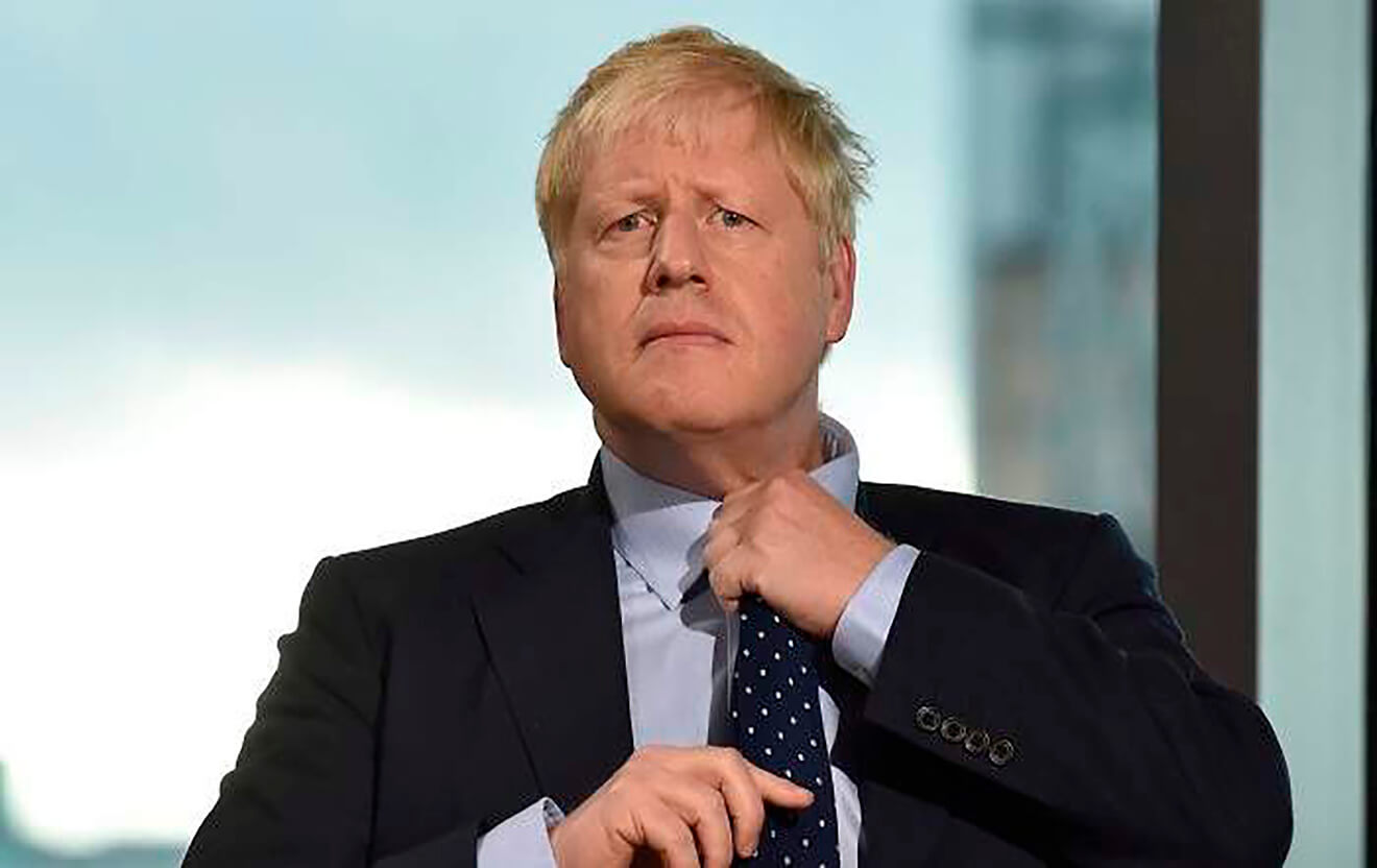 Dimite el asesor de Boris Johnson Afirmó que las personas negras son menos inteligentes que las blancas