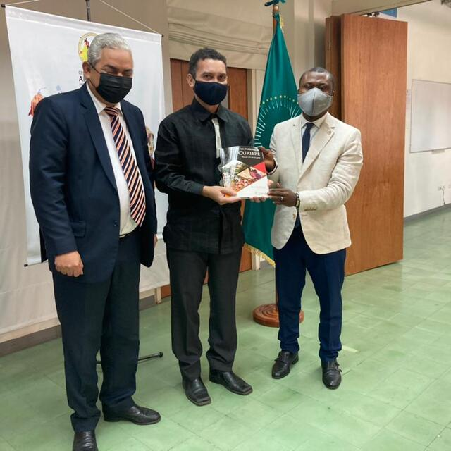 Luis García Reinaldo Bolívar y Carmelo Micha