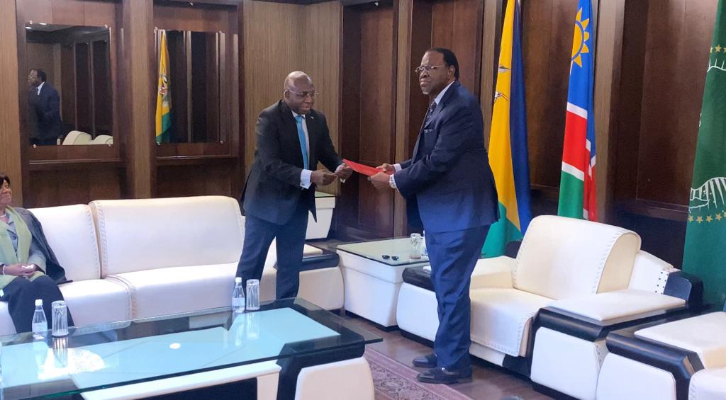 Presidente de Nambia recibe a canciller angoleno 28 de julio 2022