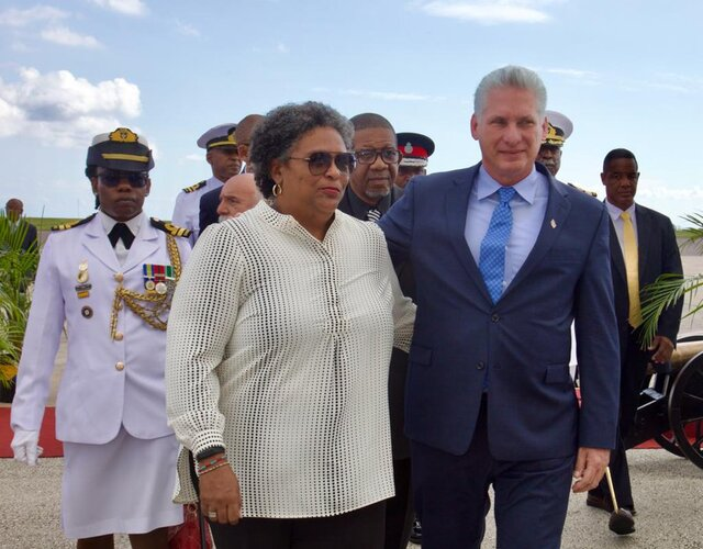 Diaz-Canel y Mia Amor