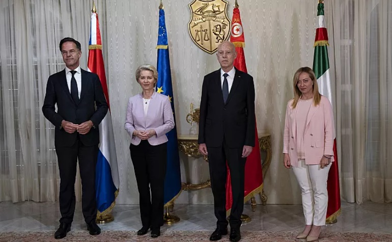 El Gobierno tunecino ha devuelto a la Unión Europea los 60 millones de euros de fondos que Bruselas liberó la semana pasada según confirmó este jueves la Comisión.