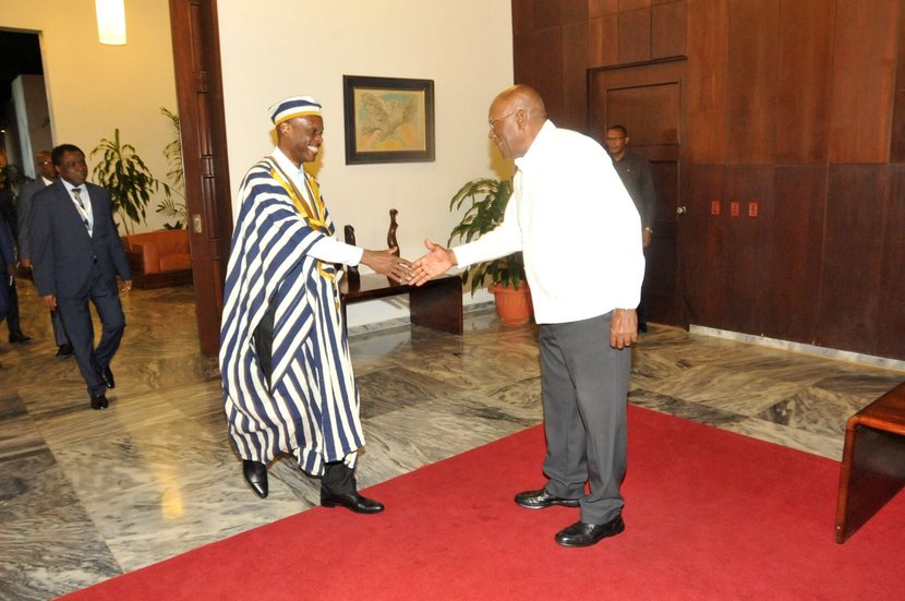 Salvador Valdés vicepresidente cubano y Robert Dussey canciller de Togo