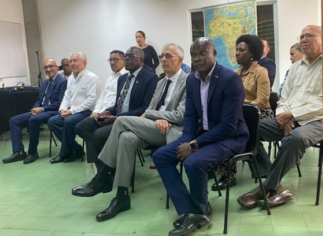 Diplomáticos presentes en el las graduaciones 2024 del Centro de Saberes Africanos