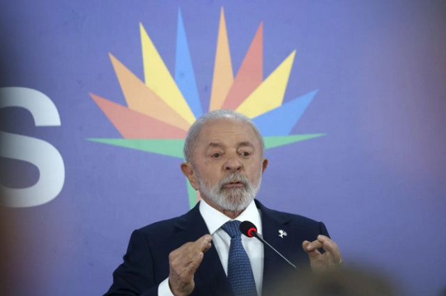 De acuerdo con el mandatario de Brasil, «la soberanía, el respeto y la defensa irrestricta de los intereses del pueblo brasileño son los valores que guían nuestra relación con el mundo». Foto: EFE.