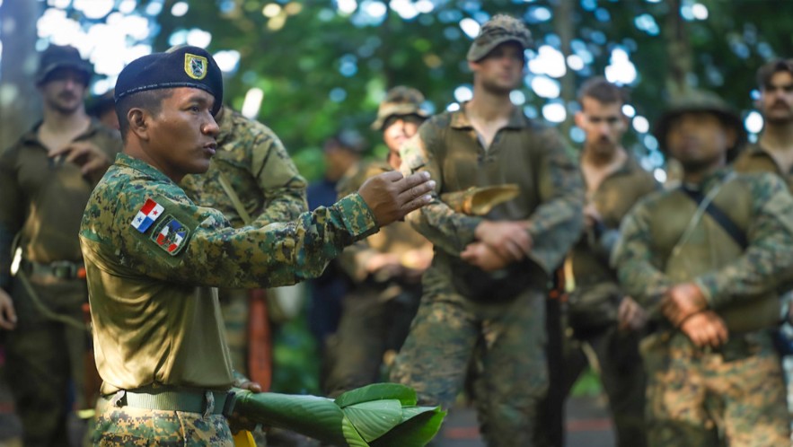 Los miembros del servicio estadounidense y las fuerzas de seguridad panameñas. / Foto: X / Southcom