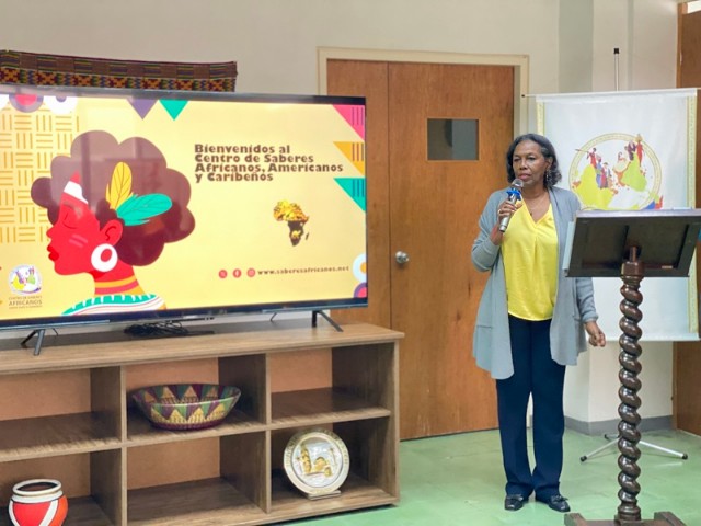 Reina Arratia Directora Ejecutiva del Centro de Saberes Afdricanos,Americanos y Caribeños