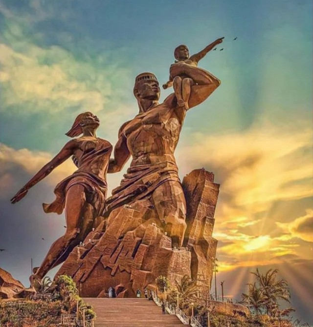 Monumento al renascimiento africano