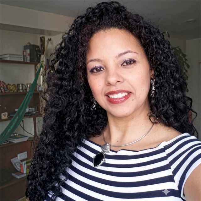YASMÍN CORRALES