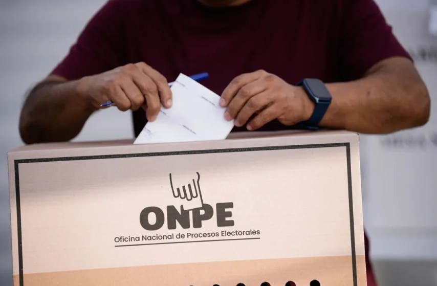 peru acude a las urnas para renovar autoridades regionales y locales con la reeleccion en el centro 207955 1
