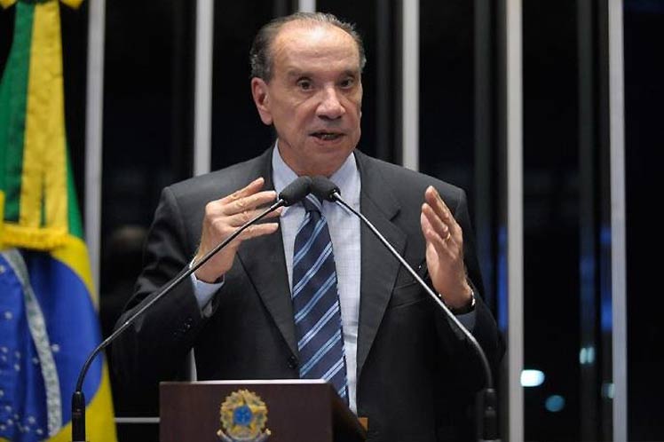 Aloysio Fereira Canciller de Facto