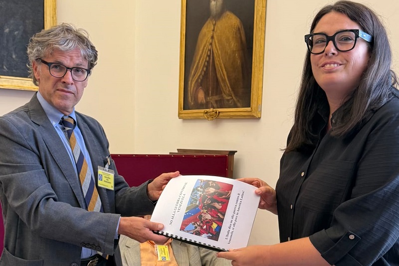 Bajo el lema Italia dice NO a la guerra contra Venezuela Sí a la paz en América Latina se recogieron adhesiones en todo el territorio italiano