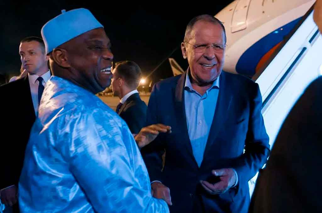 Canciller ruso Sergei Lavrov visita Guinea