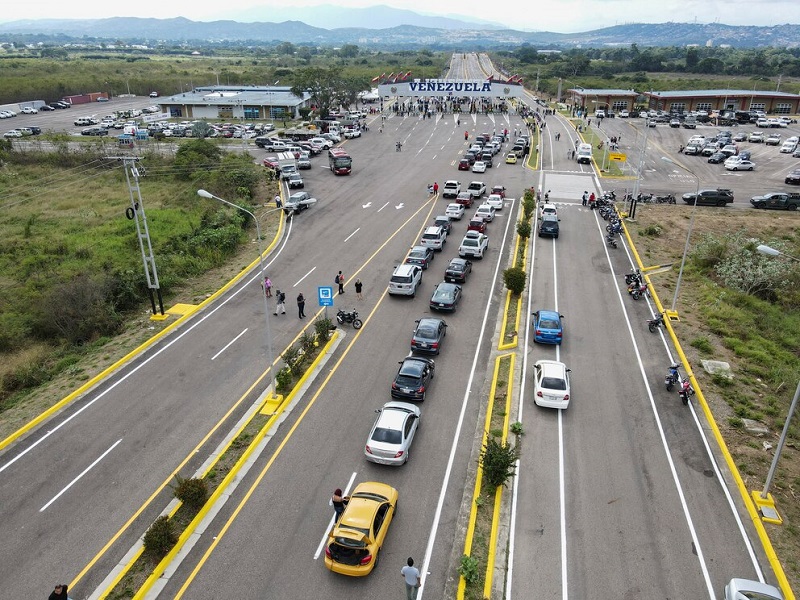 El Puente Tienditas es un polo comercial y económico que impulsa la economía regional a cada lado de la frontera