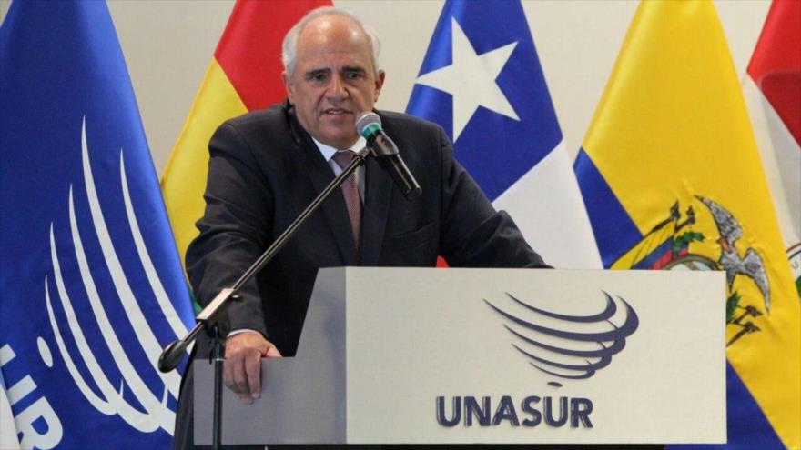 El entonces secretario de Unasur Ernesto Samper