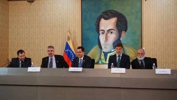 Gira diplomàtica por paìses de Àfrica, Oriente Medio y Europa