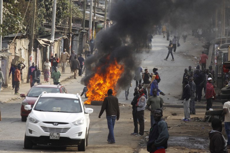 La oposición violenta keniana reproduce modelos de conmoción social aplicados en otras latitudes