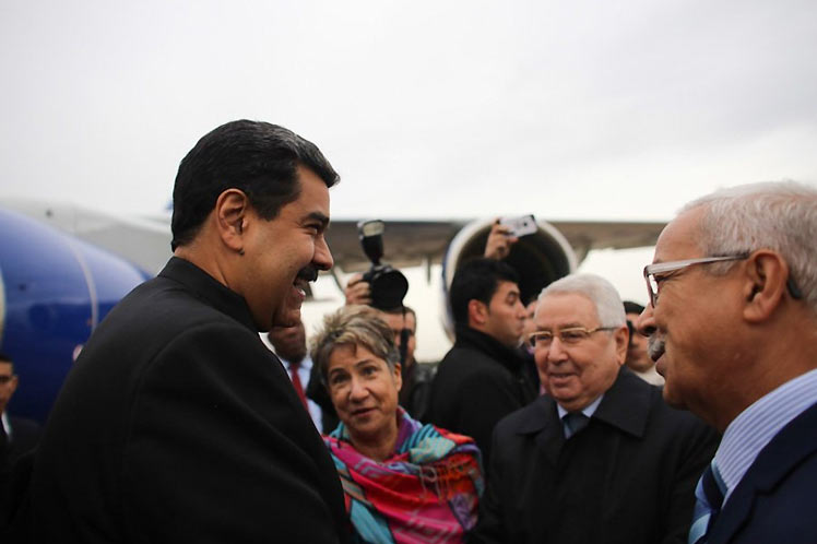 El Presidente Maduro se encuentra en África del Norte