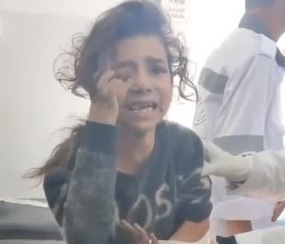 Niñas y niños víctimas de bombardeos de Israel