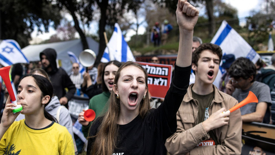 Reprimen protestas en Tel Aviv